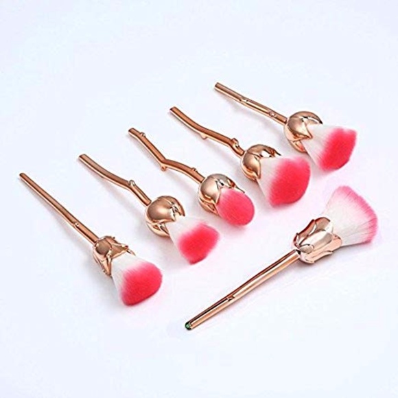Other - 6PCS Flower Shaped Makeup Brush set